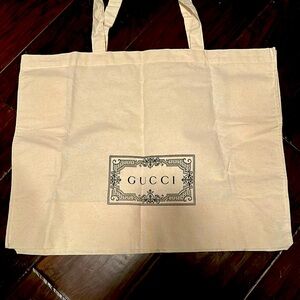 Gucci tote